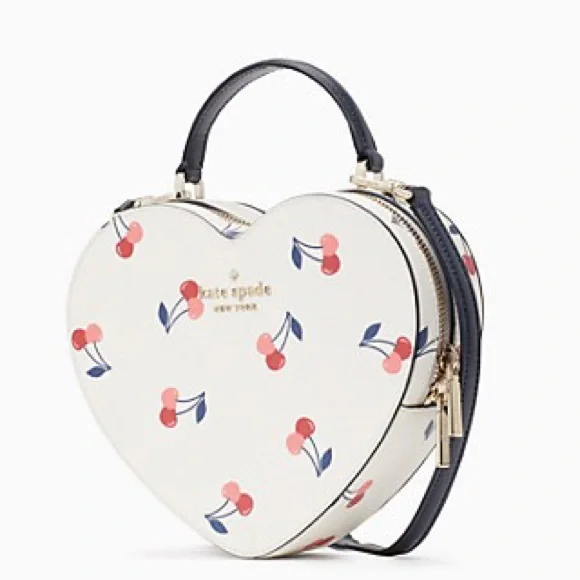 โ ๏ธ๐ kate spade โ ๏ธ ๐ Love shack Cherry Printed Heart Crossbody Box Bag, Cream - Picture 4 of 6